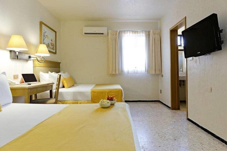 Aprovechan hoteles del Centro Histórico fallas en el servicio eléctrico para ofrecer tarifas especiales Aprovechan hoteles del Centro Histórico fallas en el servicio eléctrico para ofrecer tarifas especiales