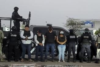Detienen a 4 presuntos distribuidores de droga en Centro