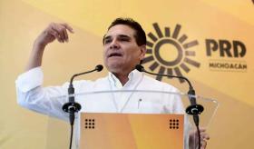 Silvano Aureoles logra frenar otra vez su captura por peculado