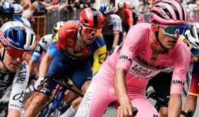 Envía Sheinbaum "porras" y "buenas vibras" a Isaac del Toro por su hazaña en el Giro de Italia