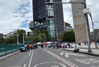Tras 5 horas de reunión y manifestaciones, CNTE no llega acuerdo con Segob