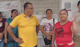 Por falta de energía eléctrica, cierran con candado escuela en Lomitas