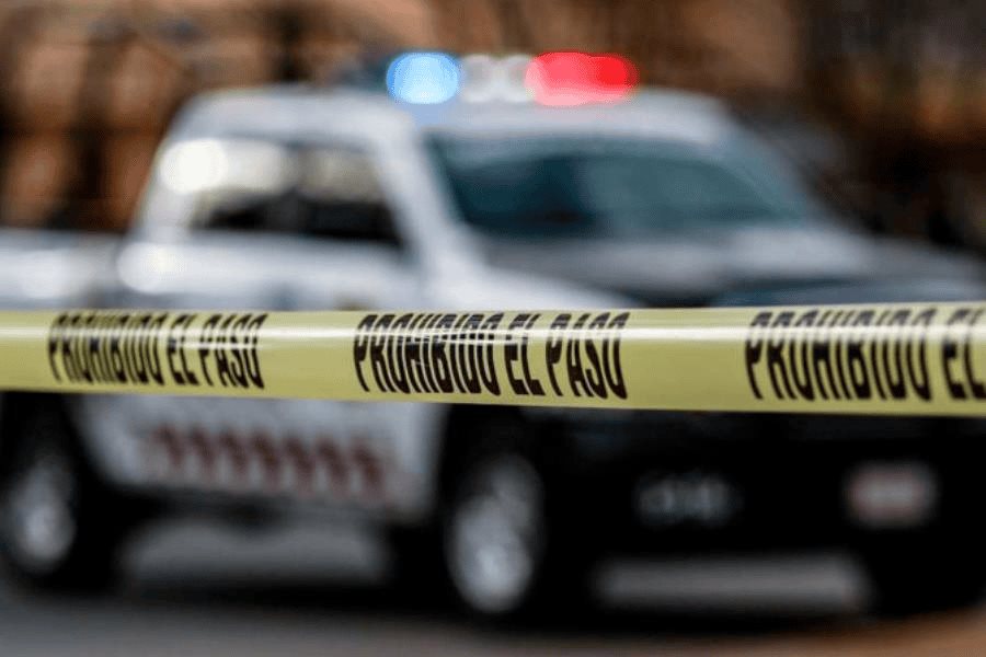 Abandonan taxi con 5 cuerpos desmembrados en Acapulco, Guerrero Abandonan taxi con 5 cuerpos desmembrados en Acapulco, Guerrero