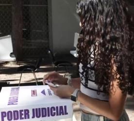 INE ordena eliminar acordeones para elección judicial y prohíbe su difusión