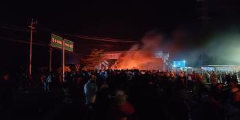 ¡Bloquean la Villahermosa-Frontera!