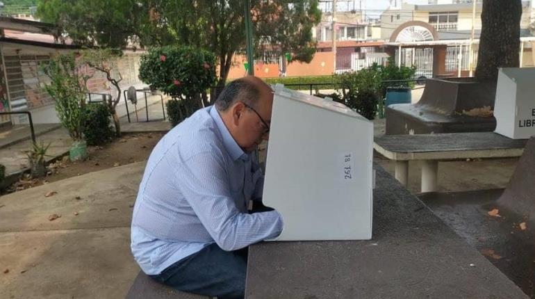 Me inclino por este ejercicio ciudadano que la reforma hecha por Zedillo para renovar el Poder Judicial: Ojeda tras votar en elección judicial