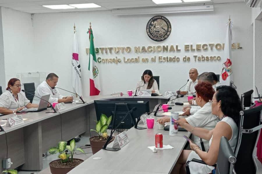 Muchos funcionarios de casilla no tuvieron permiso laboral para participar en elección: INE Muchos funcionarios de casilla no tuvieron permiso laboral para participar en elección: INE