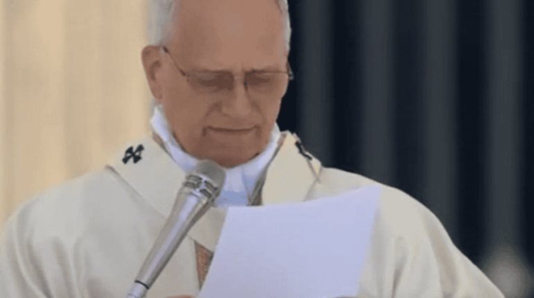 Reza Papa León XIV por las familias que sufren por la guerra