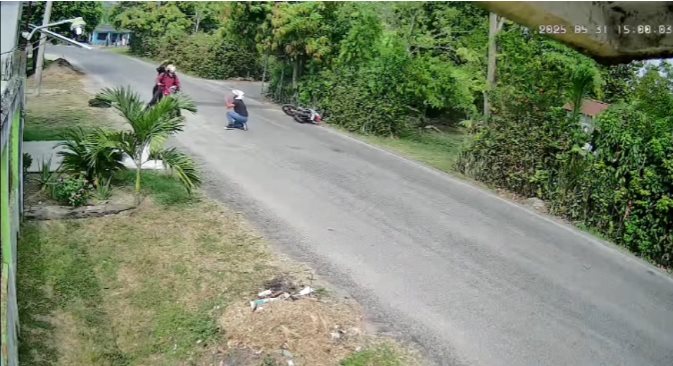 En Comalcalco, mujer se resiste a un asalto y recibe un balazo en la pierna En Comalcalco, mujer se resiste a un asalto y recibe un balazo en la pierna