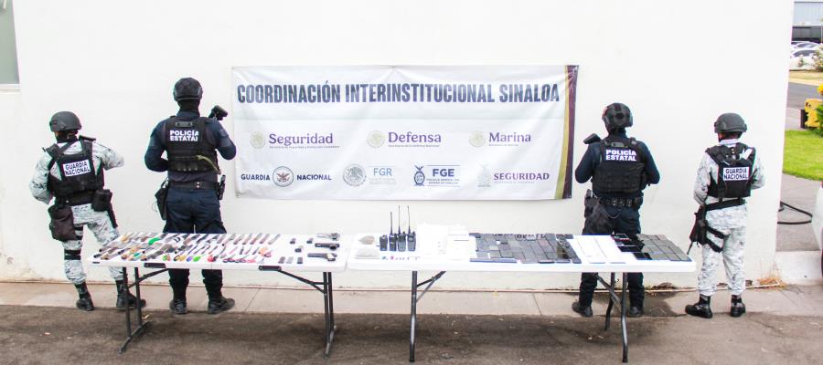Aseguran armas, droga y vehículos durante operativos en Sinaloa Aseguran armas, droga y vehículos durante operativos en Sinaloa