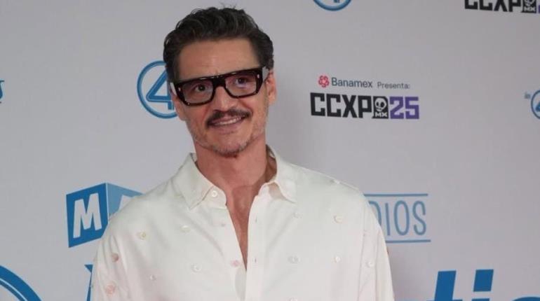 Pedro Pascal llega a México a promocionar Los 4 Fantásticos´