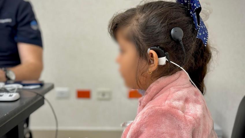 Ordena Juez al IMSS realizar, de forma inmediata, cirugía de implantes auditivos para niña de 6 años