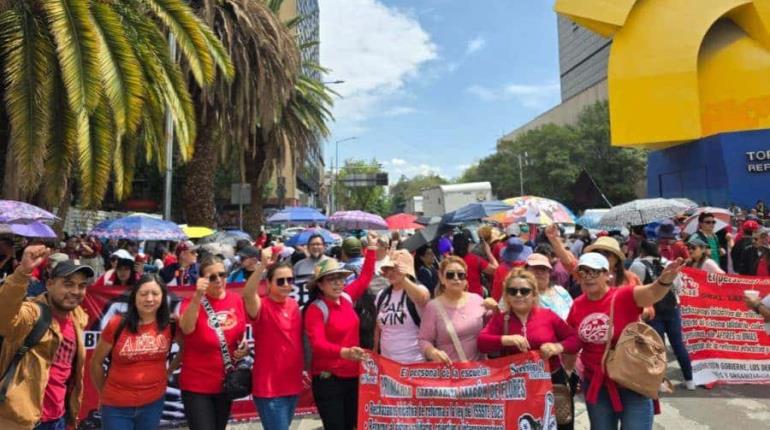 CNTE continúa sin llegar acuerdo con Segob y mantienen plantón en el Zócalo de la CDMX