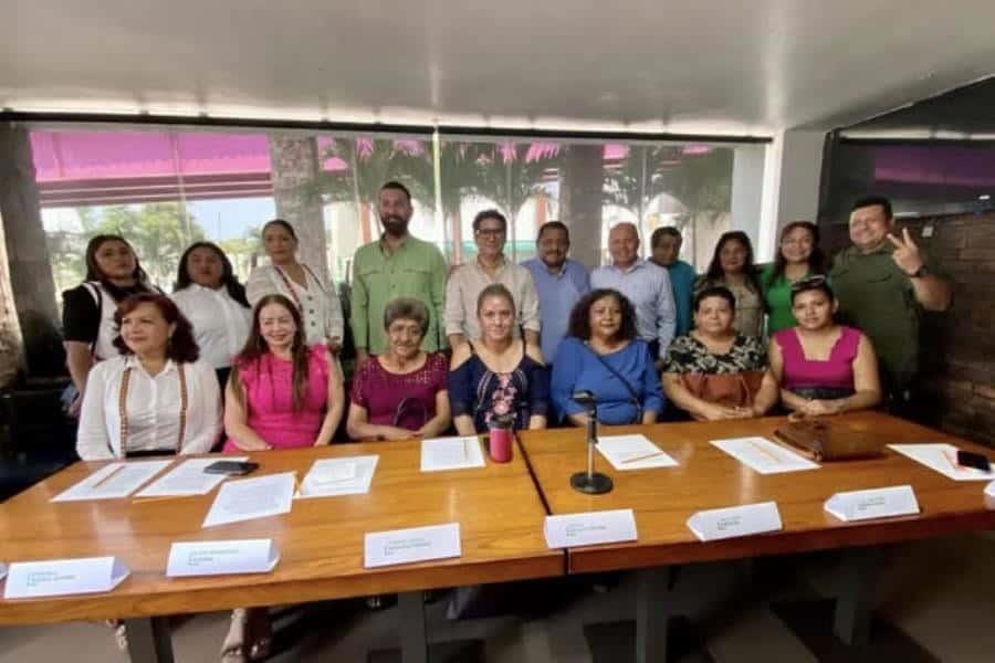 José ´El Negro´ Rosas deja MC y se suma al PVEM Tabasco José ´El Negro´ Rosas deja MC y se suma al PVEM Tabasco