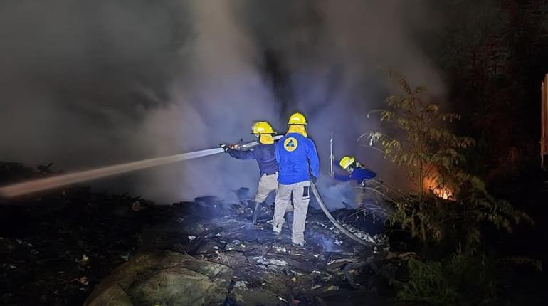 Controla PC Centro incendio en basurero municipal