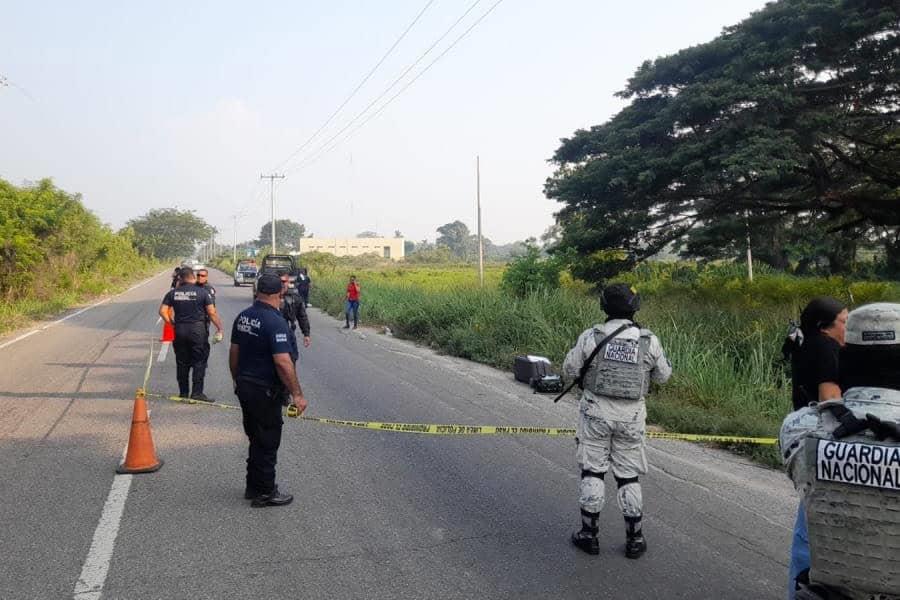 Encuentran cuerpo embolsado cerca de la Sala de Juicios Orales en Comalcalco Encuentran cuerpo embolsado cerca de la Sala de Juicios Orales en Comalcalco