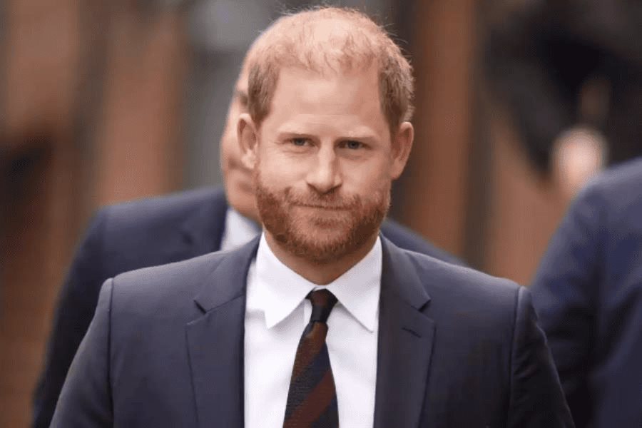 Príncipe Harry podría cambiar su apellido por el de Diana Príncipe Harry podría cambiar su apellido por el de Diana