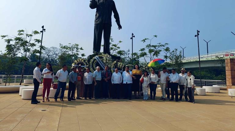 Recuerdan a Carlos A. Madrazo en su 56 aniversario luctuoso