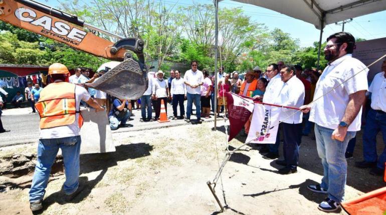 Gobierno de Tabasco dio banderazo de inicio y entrega de obras en Centla