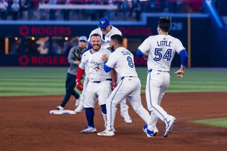Walk-off de Alejandro Kirk y Toronto se lleva la victoria