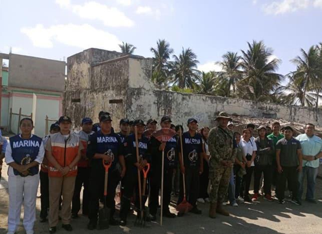 Marina recolecta 800 kg de basura en playas y costas de Tabasco