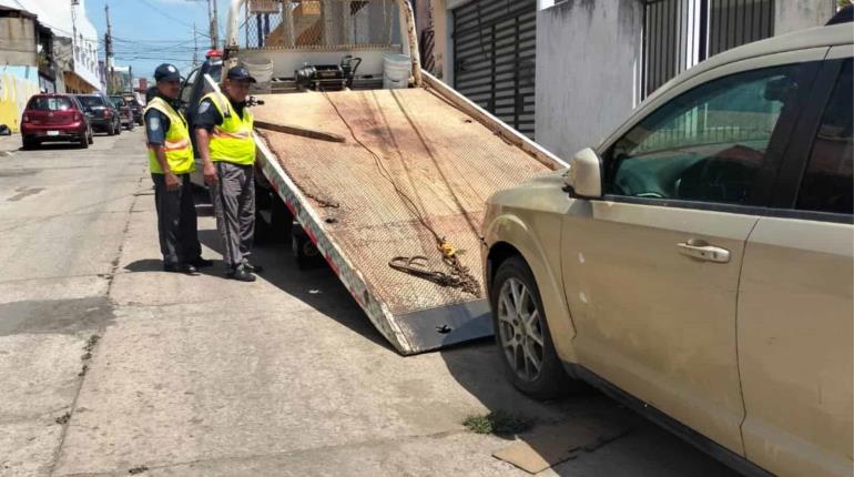 Implementa PEC operativo contra aparta lugares y autos chatarra