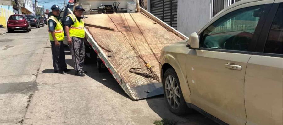Implementa PEC operativo contra aparta lugares y autos chatarra Implementa PEC operativo contra aparta lugares y autos chatarra