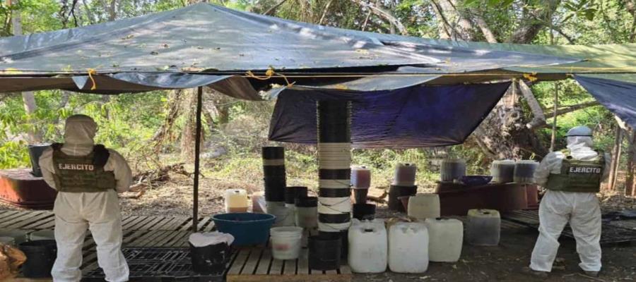 Desmantelan laboratorio clandestino en Michoacán Desmantelan laboratorio clandestino en Michoacán