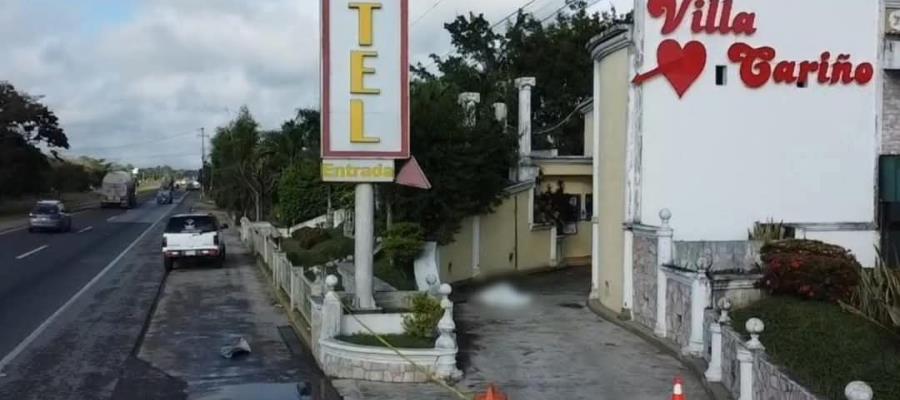 Muere mujer en motel de Cárdenas; su acompañante es detenido Muere mujer en motel de Cárdenas; su acompañante es detenido