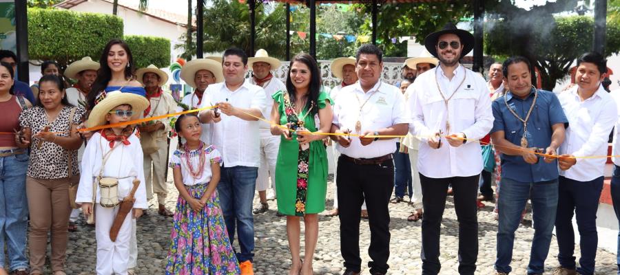 Festejan XV Aniversario del distintivo de Pueblo Mágico de Tapijulapa Festejan XV Aniversario del distintivo de Pueblo Mágico de Tapijulapa