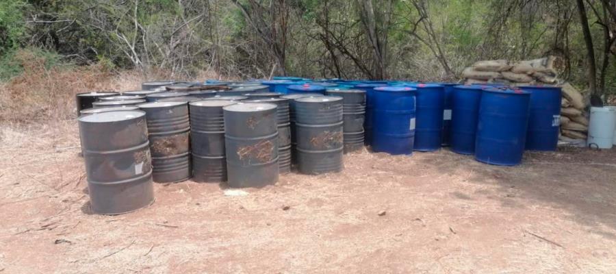 Desmantelan "bodega" de precursores para fabricación de drogas sintéticas en Michoacán Desmantelan "bodega" de precursores para fabricación de drogas sintéticas en Michoacán