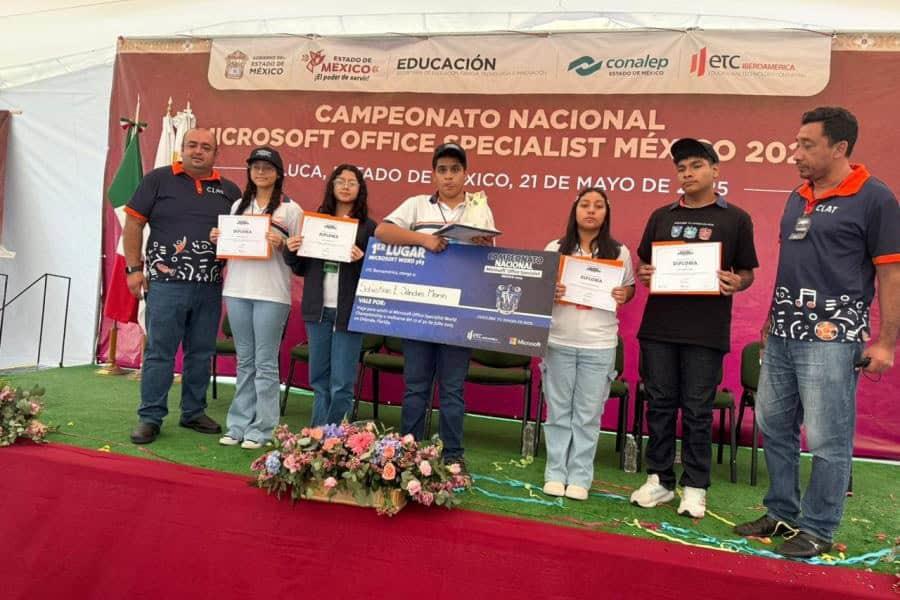 Tabasqueño de 14 años es campeón nacional Microsoft; lo convocan a competencia mundial Tabasqueño de 14 años es campeón nacional Microsoft; lo convocan a competencia mundial