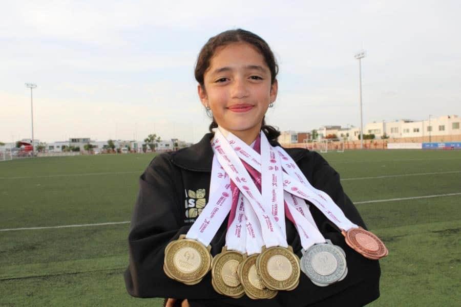 Felicita gobernador a Elisa Ramírez por su participación en Olimpiada Nacional Felicita gobernador a Elisa Ramírez por su participación en Olimpiada Nacional