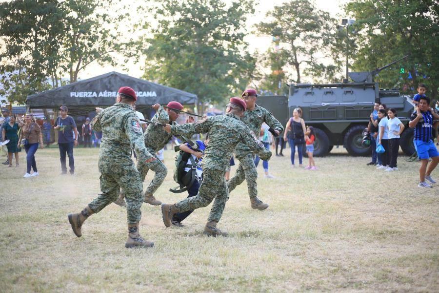 Exposición militar tuvo más de 800 mil visitantes: 30 Zona Exposición militar tuvo más de 800 mil visitantes: 30 Zona