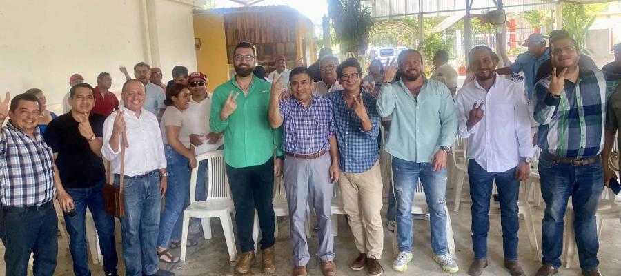 Pedro Argüello, exalcalde de Balancán oficializa su suma al PVEM Pedro Argüello, exalcalde de Balancán oficializa su suma al PVEM