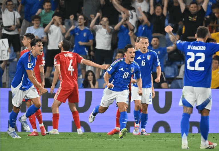 Italia suma primeros puntos en Eliminatoria Mundialista de UEFA