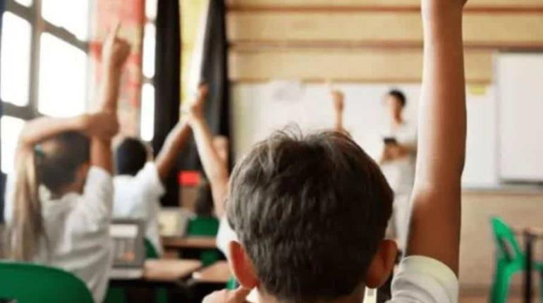Publica SEP calendario escolar 2025-2026; dan una semana más de vacaciones