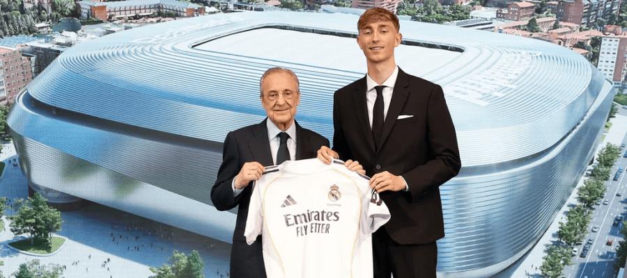 El español Dean Huijsen es presentado como nuevo refuerzo del Real Madrid El español Dean Huijsen es presentado como nuevo refuerzo del Real Madrid