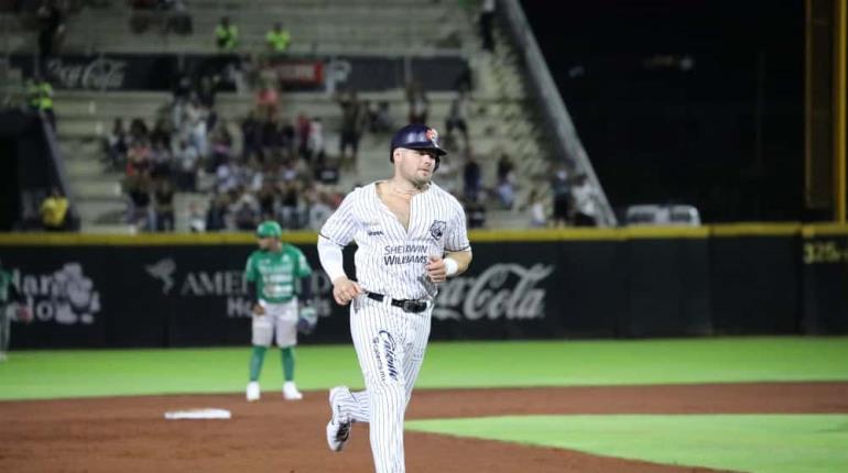 Tigres de Quintana Roo hace oficial la salida de Luke Voit para irse a jugar a Japón