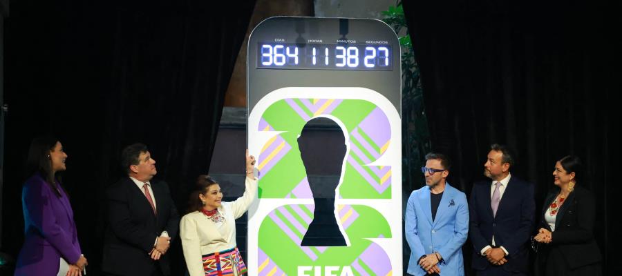 Después de varios intentos, develan en CDMX el reloj de la cuenta regresiva para el Mundial Después de varios intentos, develan en CDMX el reloj de la cuenta regresiva para el Mundial