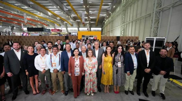 Comparte Osuna estrategia de simplificación administrativa en Centro durante Encuentro Nacional de Alcaldes