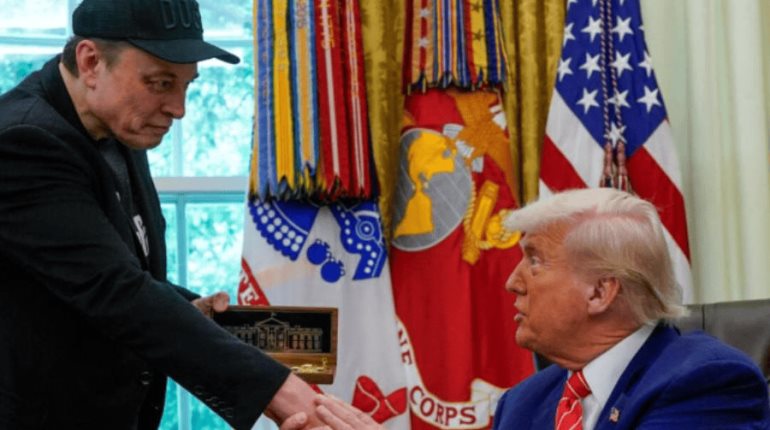 Trump agradece disculpas de Musk y frena represalias en su contra, asegura Karoline Leavitt