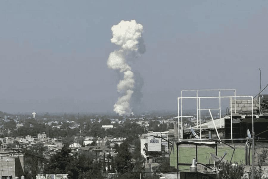 Se registran 7 explosiones en polvorines de Tultepec, Edomex Se registran 7 explosiones en polvorines de Tultepec, Edomex