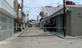 Ejecutan a 2 personas dentro de casa del fraccionamiento Deportiva