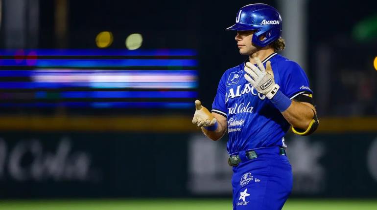 Mateo Gil iguala récord de tres robos de base en un inning y entra al libro de records de LMB