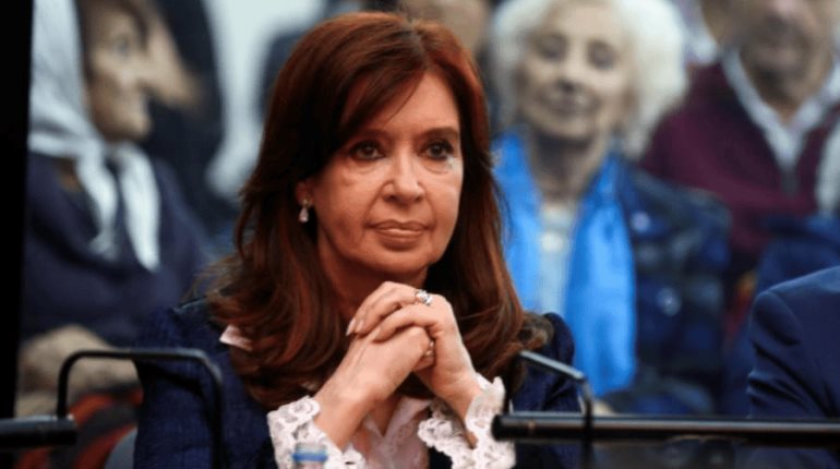 Cristina Fernández se entregará a la justicia el 18  de junio