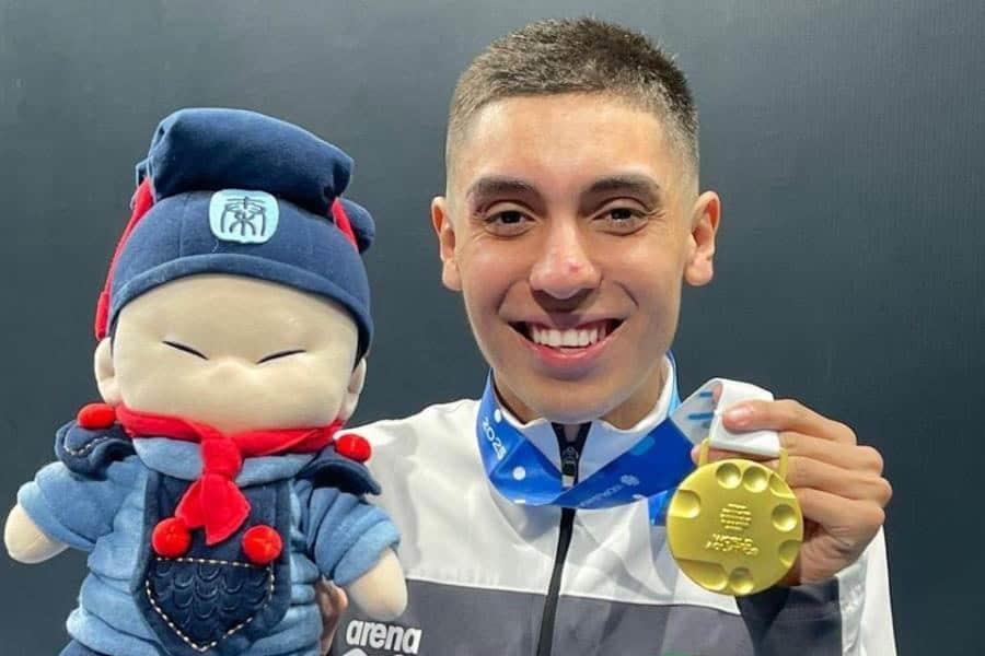 Mexicano Diego Villalobos gana oro en Copa del Mundo de Natación Artística en China Mexicano Diego Villalobos gana oro en Copa del Mundo de Natación Artística en China