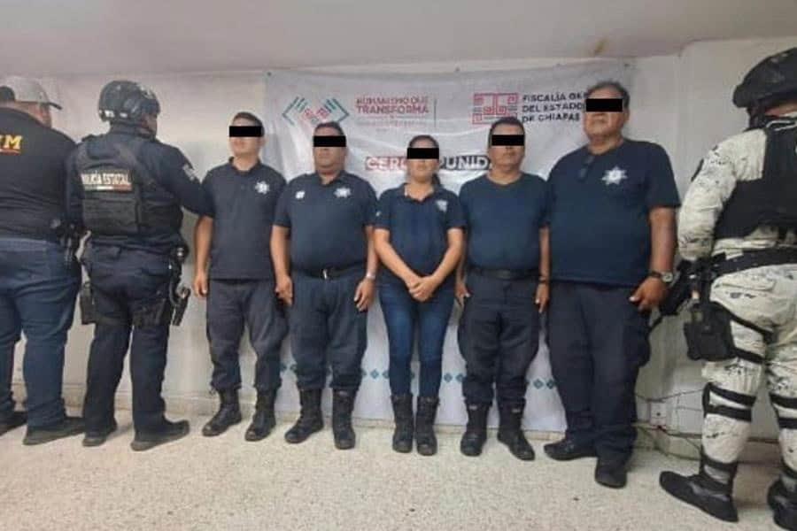 En Chiapas, vinculan a proceso a 5 policías municipales por homicidio, ejercicio ilegal y abandono de funciones En Chiapas, vinculan a proceso a 5 policías municipales por homicidio, ejercicio ilegal y abandono de funciones