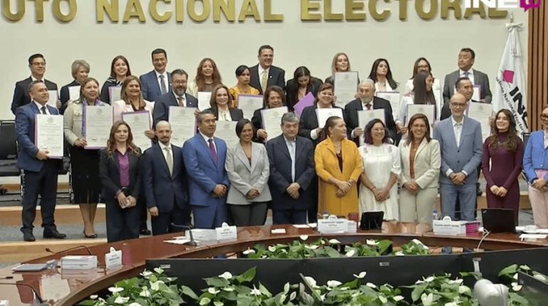 INE valida elección del Tribunal de Disciplina Judicial; magistrados reciben constancia de ganadores