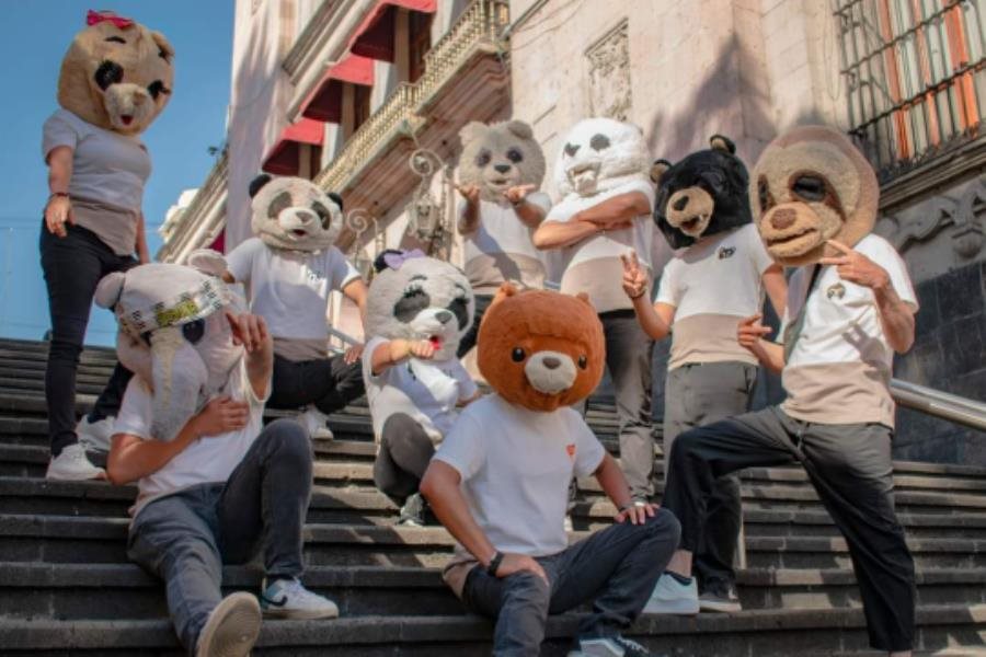 Asaltan y roban instrumentos del grupo musical veracruzano ´Los CumbiOsos´ en carretera de Puebla Asaltan y roban instrumentos del grupo musical veracruzano ´Los CumbiOsos´ en carretera de Puebla